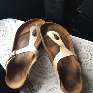 Women’s Birkenstock’s Gizeh sandals